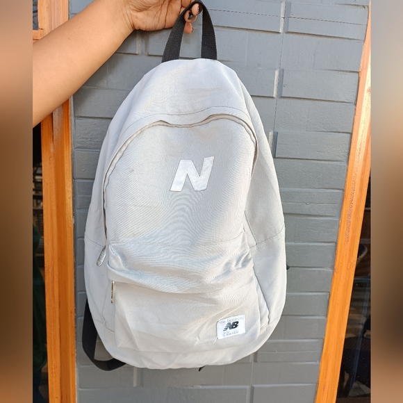 New Balance Mellow Backpack In Grey - Picture 3 of 15